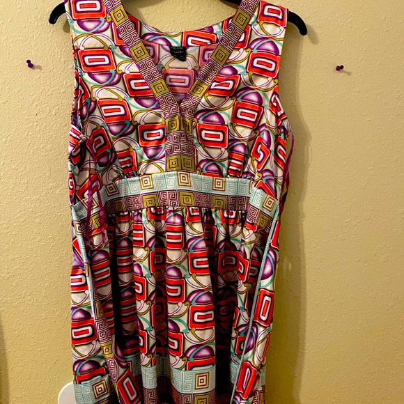 Nicole by Nicole Miller Greek Abstract Print V-Neck Tie Back Blouse 14 - Picture 1 of 4